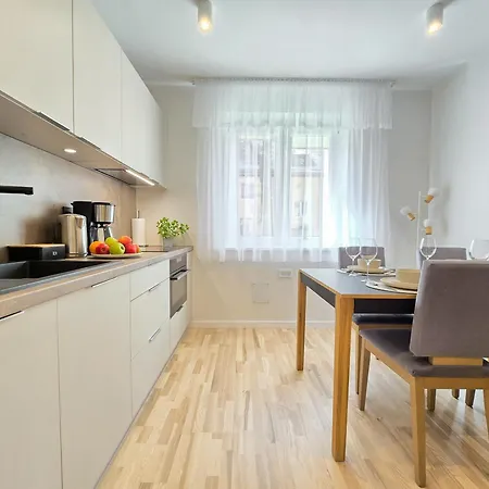 Beige Jelenia Góra