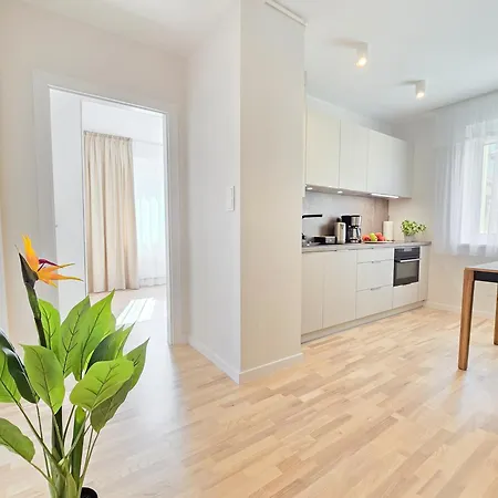 Beige * 옐레니아구라